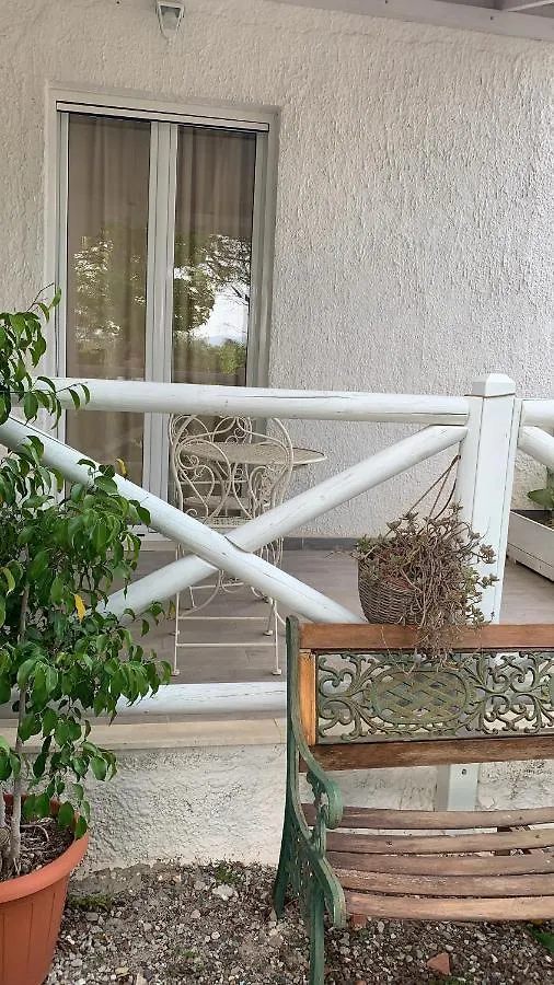 *** Bed & Breakfast Agrib&B Il Pomo D'Oro Assemini Italy